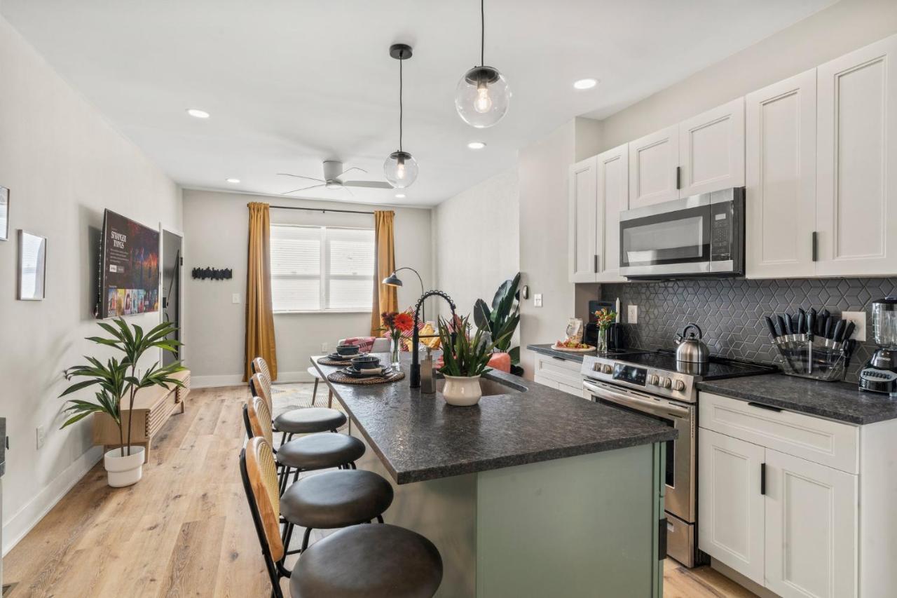 Passyunk Square Spacious 1 Bedroom Oasis- Huge Deck Philadelphia Exteriör bild
