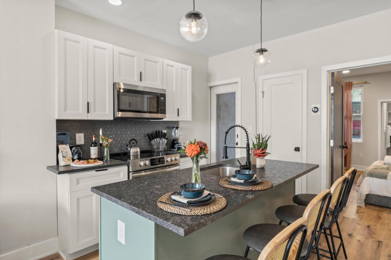 Passyunk Square Spacious 1 Bedroom Oasis- Huge Deck Philadelphia Exteriör bild