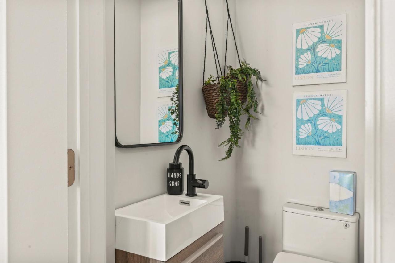 Passyunk Square Spacious 1 Bedroom Oasis- Huge Deck Philadelphia Exteriör bild