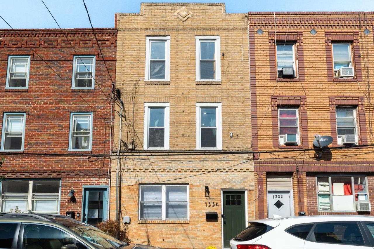 Passyunk Square Spacious 1 Bedroom Oasis- Huge Deck Philadelphia Exteriör bild